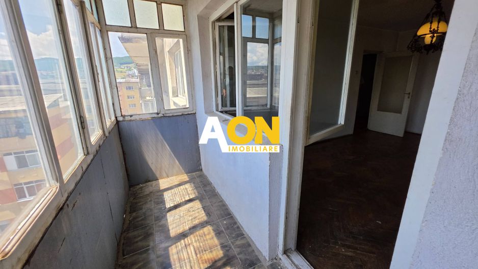 Apartament 3 camere, Cetate, 65 mp utili, et.5. Necesita renovare - Poză 2