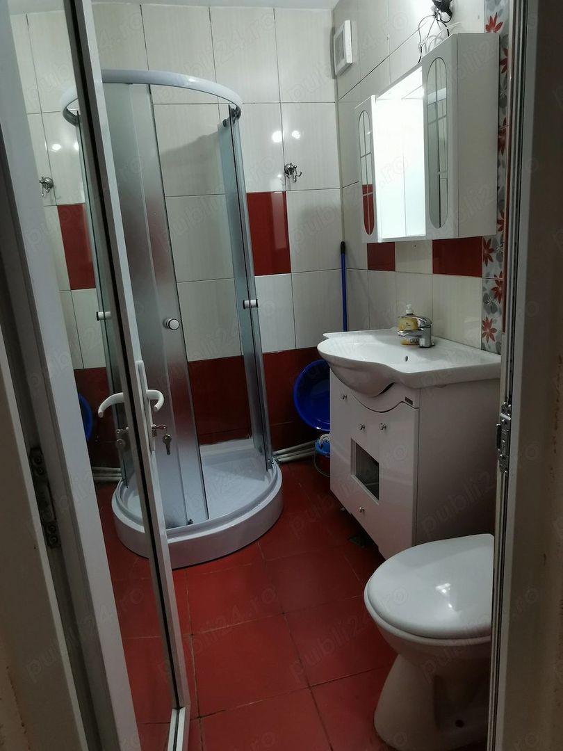 De inchiriat apartament 3 camere, parter, zona Constructorilor, 400 Euro - Poză 2