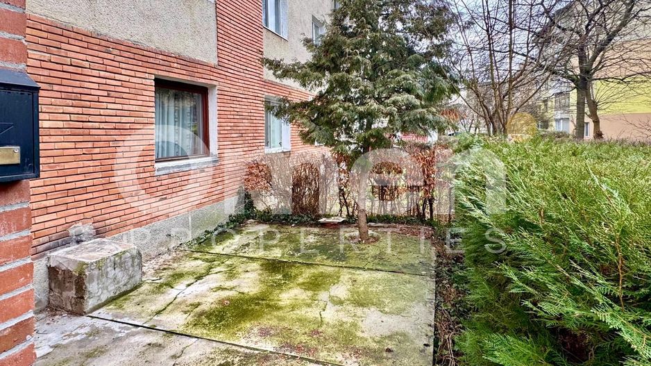 Apartament 3 camere de vânzare | zona Săsar | parter | curte privată | - Poză 14
