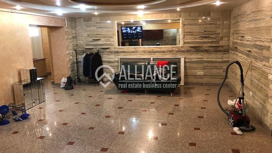 Faleza Nord - (Cod 12) - De inchiriat Apartament 5 Camere - Poză 1