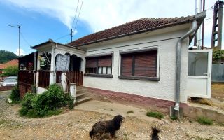 Casa renovata cu teren 7000mp la 19 km de Deva – Sat Nojag, Hunedoara - Poză 5