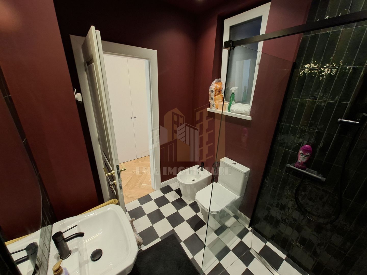 Apartament 3 camere Poarta Schei Brasov - Poză 8