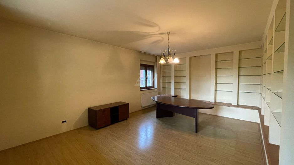 Casa individuala deosebita in zona Girocului - pozitie excelenta. Garaj dublu. - Poză 3