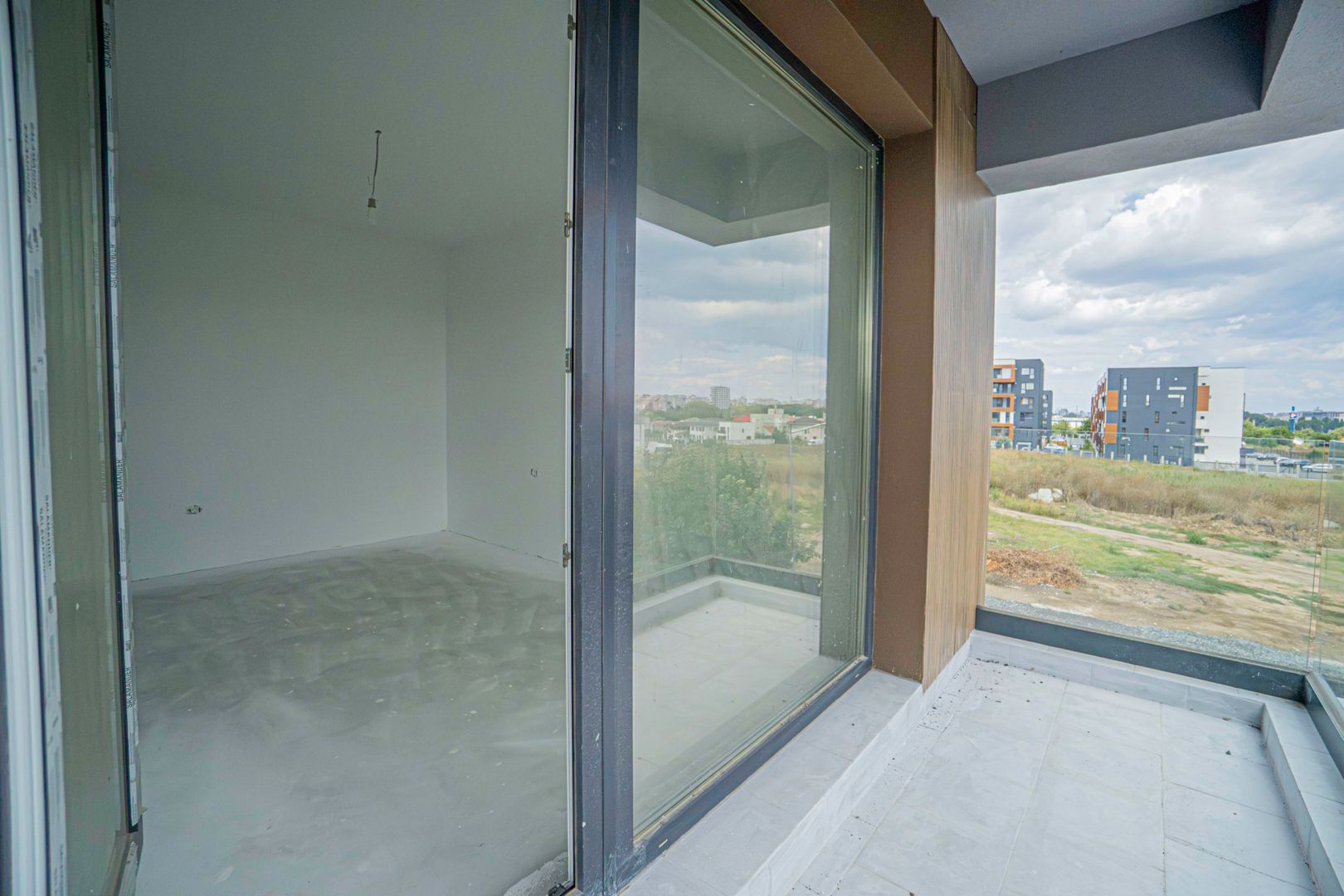 Tomis Nord - Vanzare apartament decomandat cu 3 camere, bloc nou. - Poză 13