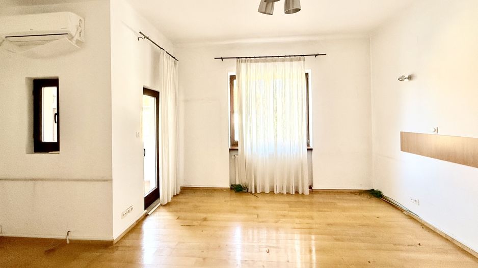 Vilă superbă | Cotroceni | 8 camere terasă și grădină - Poză 21