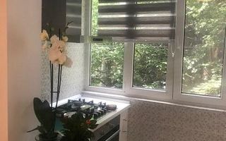 Vanzare Apartament 3 camere, etaj 1, 2 băi, renovat, mobilat, utilat - Sector 5 - Poză 6