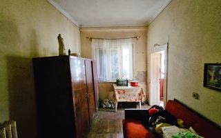 Casa veche, 5 camere, 287 mp teren, zona Prefectura. Necesita renovare - Poză 16