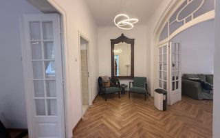 Apartament cochet vila edificata in perioada interbelica - Poză 7