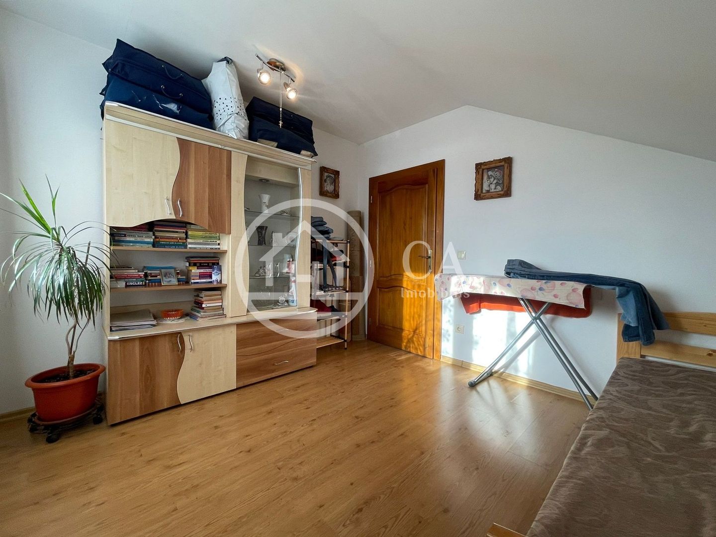 Casa de vânzare cu 4 camere in Santandrei, Bihor. - Poză 8