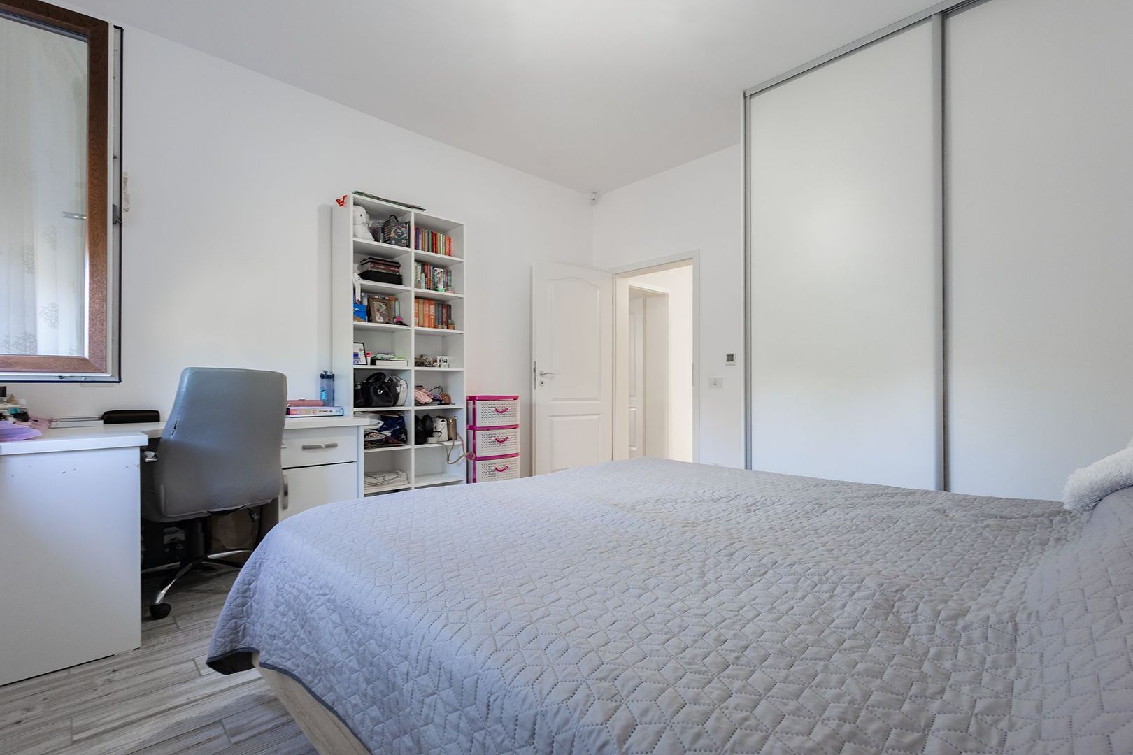 De Vanzare | Vila Lux | Teren 1000 mp | 226mp utili | 3 Bai | Garaj - Poză 8