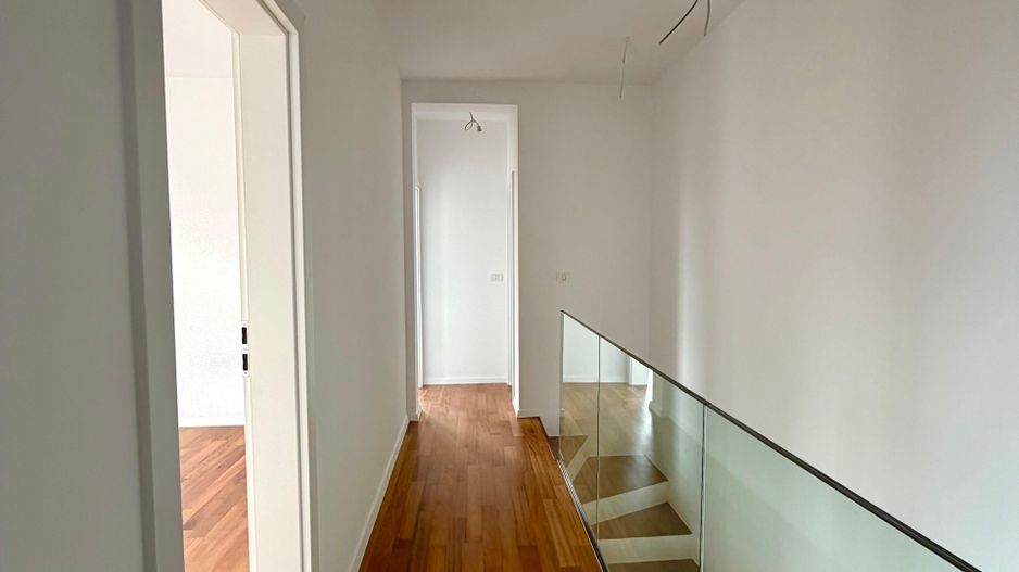 Duplex modern - 5 camere - toate utilitatile - Sacalaz - Poză 7