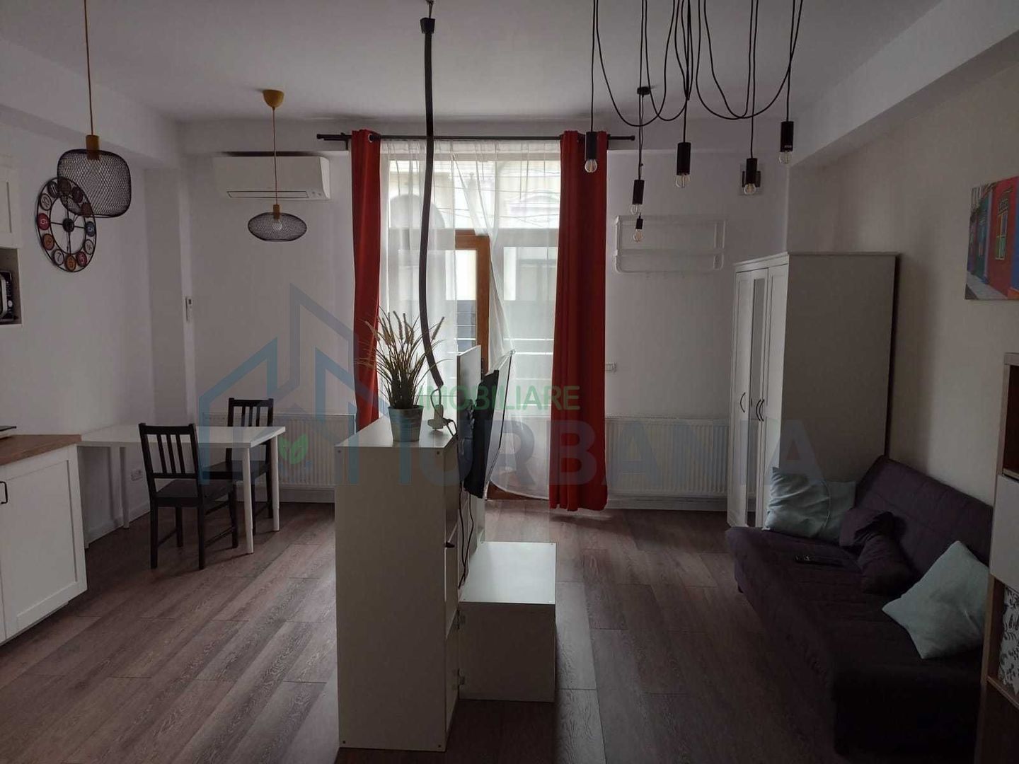 Apartament tip Studio de închiriat în centru, la 5 minute de UMF și Palas Mall, Iași - Poză 1