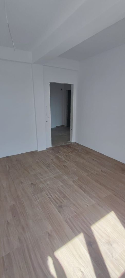 Casa..Vila cu 5 camere de vanzare.......Nord Bragadiru..... - Poză 23