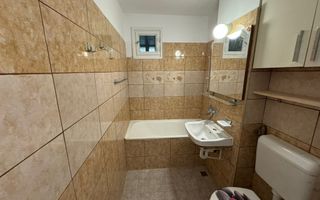 Apartament cu 3 camere Calea Bucuresti - Poză 7