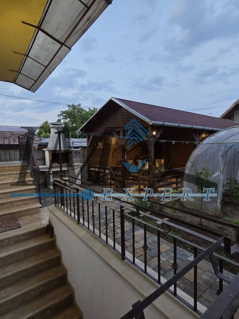 Casă de vânzare zona centrala Aiud - Poză 4