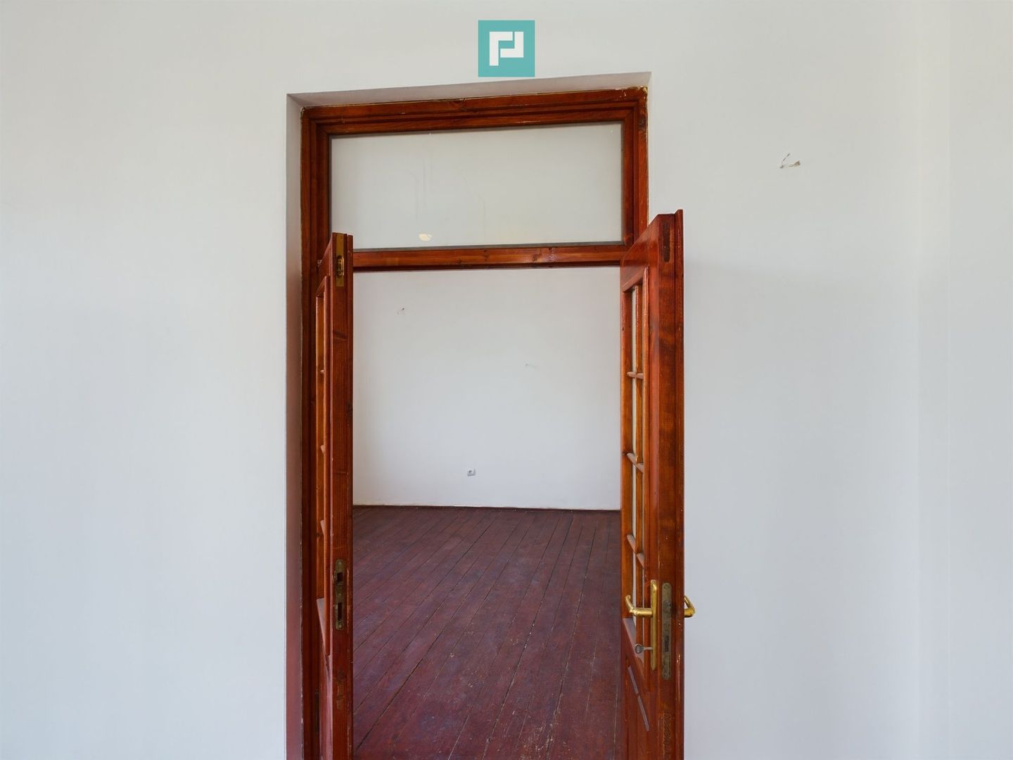 Casa individuala la 6 minute de Piata Unirii - Poză 10