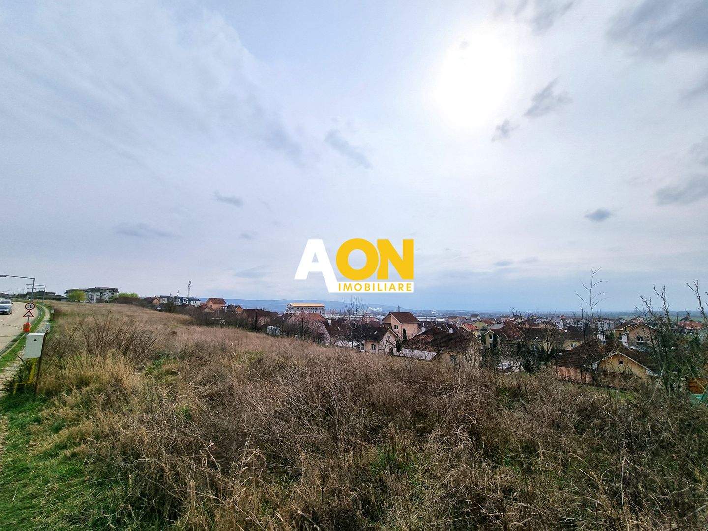 Teren cu panorama si utilitati, 670mp, Dealul Furcilor - Poză 2