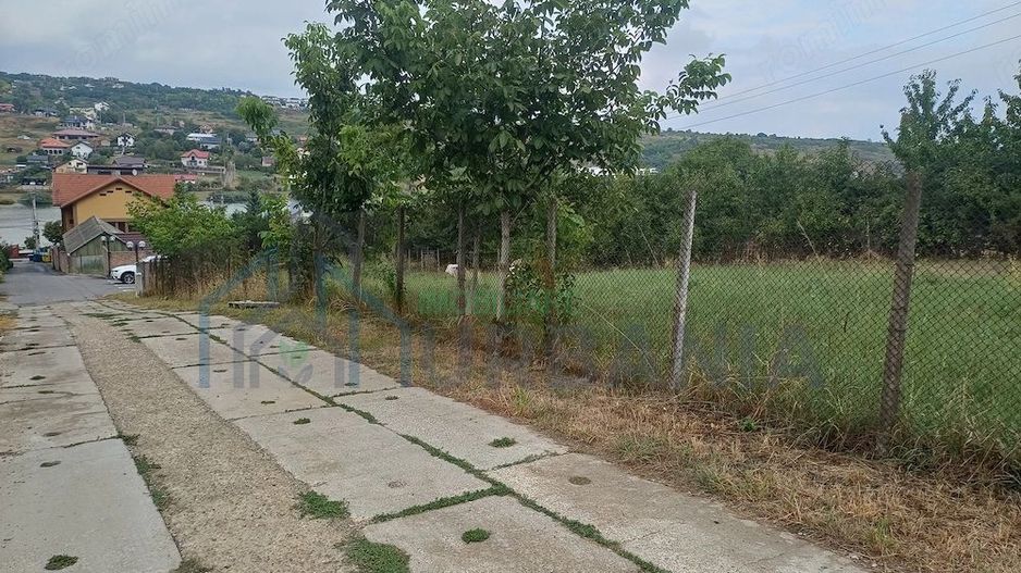 Teren intravilan de 500 mp în Rediu, vizavi de Lacul Rediu - Poză 3