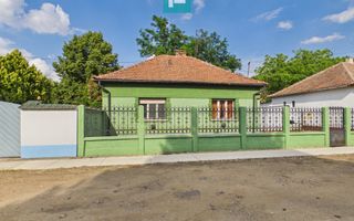 Casă cu 3 camere și teren de 800 mp în Lokoshaza - Poză 1