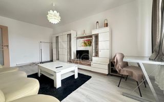 Apartament 3 camere, decomandat - Central - Poză 2