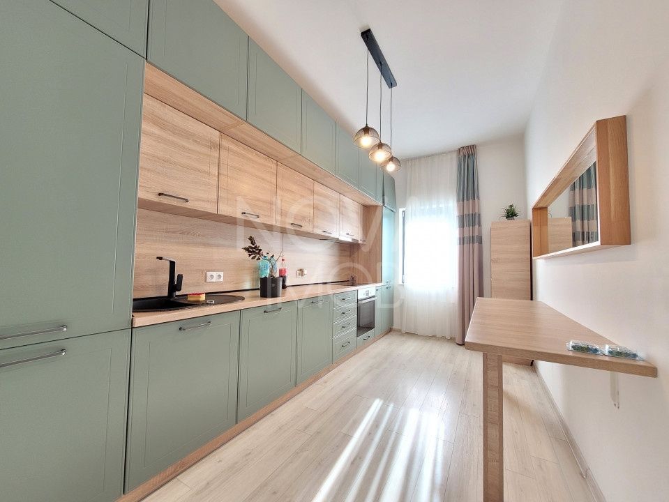 Apartament de vanzare, 3 camere cu gradina + 2 locuri de parcare -Selimbar - Poză 3