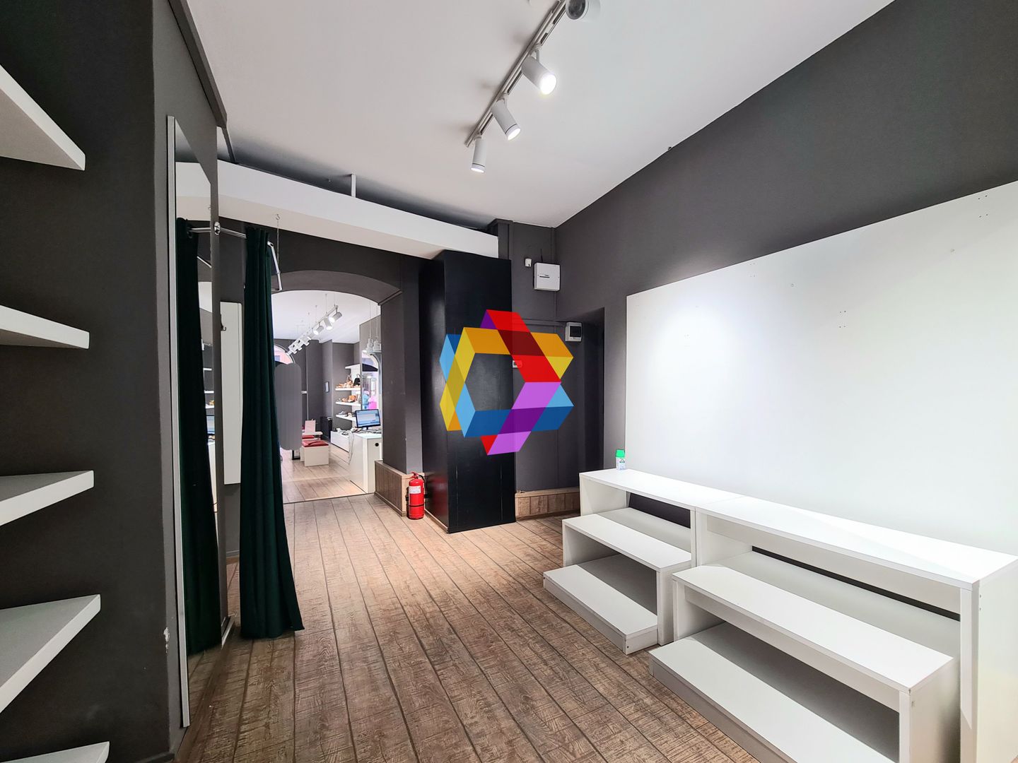 Spatiu comercial de închiriat Brasov - 100 mp # spatii-comerciale-brasov.ro - Poză 1