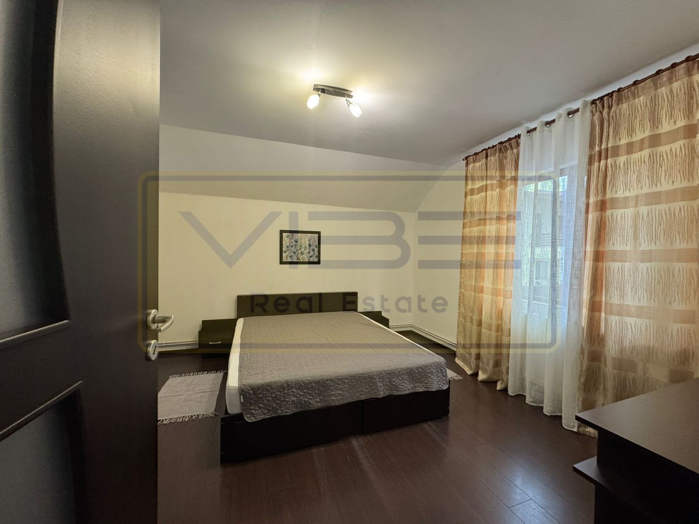 Apartament 4 camere ( etajul 1 vila) Galata- Belvedere - Poză 1