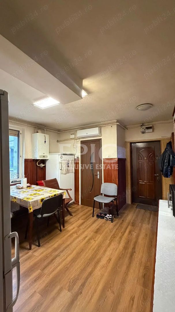 Apartament cu 3 cameră - Poză 2