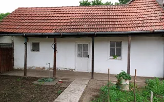 Casă de vânzare cu teren generos în Valea lui Mihai - Poză 11