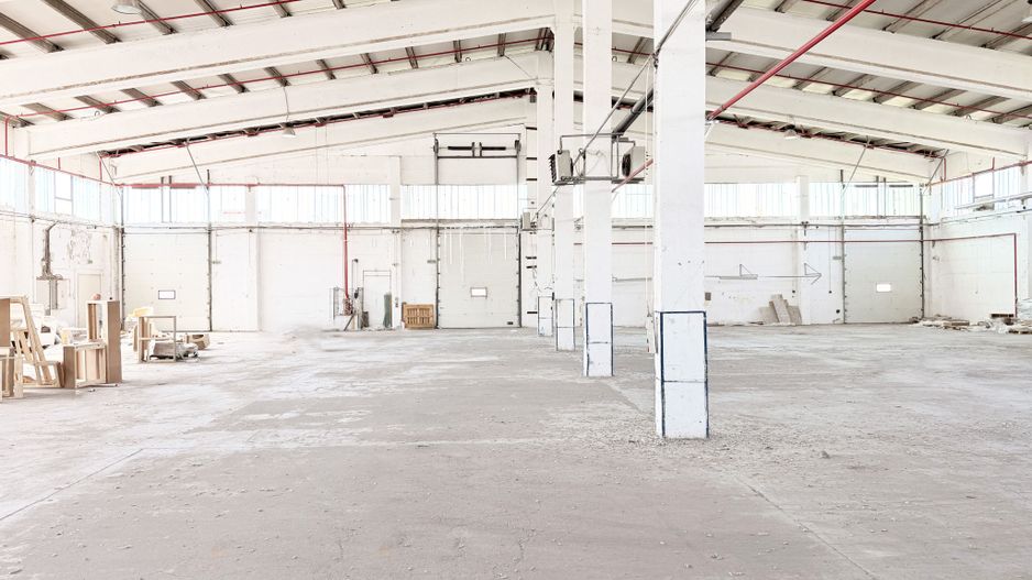 Hala industriala de inchiriat în Arad – 1.354 mp, acces TIR - Poză 1
