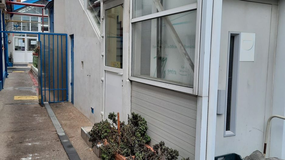 Proprietate versatilă, ideală pentru activități sociale, medicale sau - Poză 5