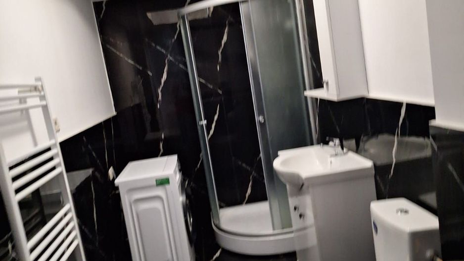 Apartament cu 3 camere de vanzare - Poză 5