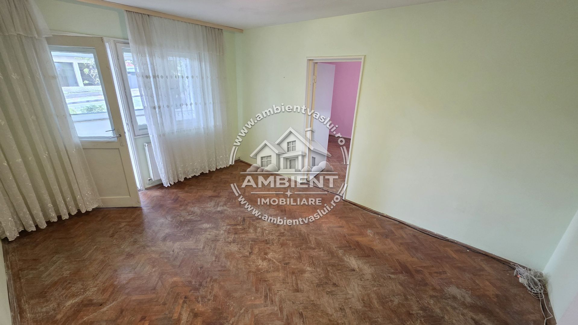 Apartament cu 2 camere, etaj 1, VASLUI - zona DONICI; - Poză 6