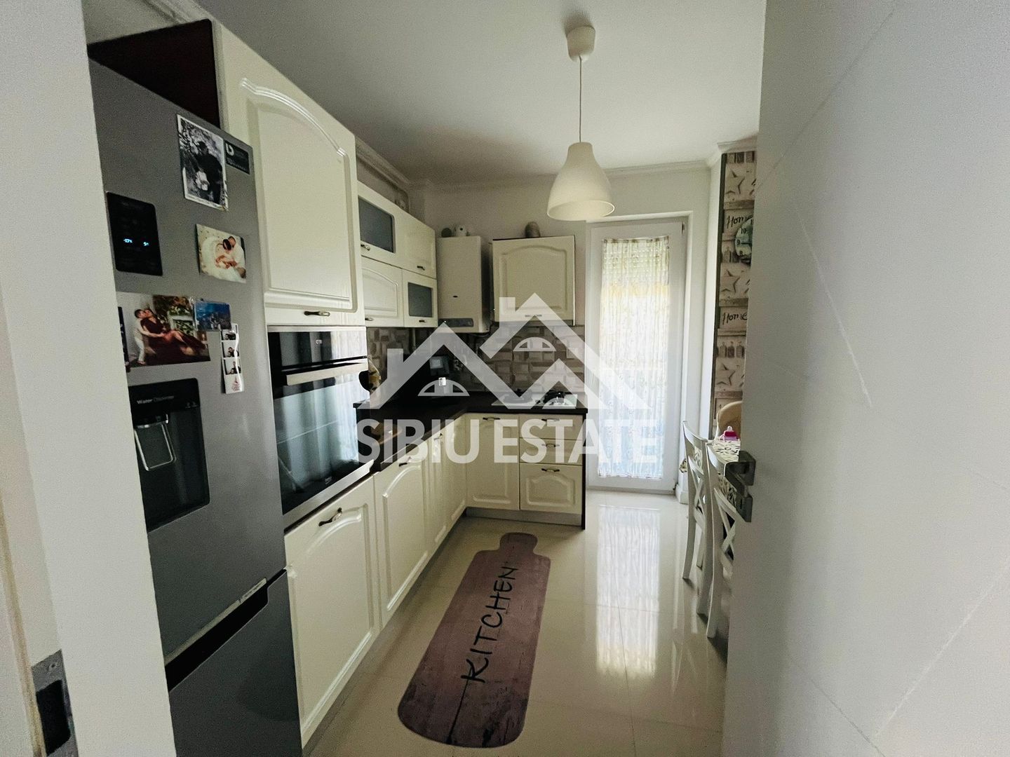Apartament cu 3 camere parcare subterană și 2 balcoane  Turnisor - Poză 8