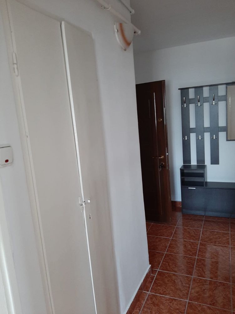 Vand apartament 2 camere - Poză 7