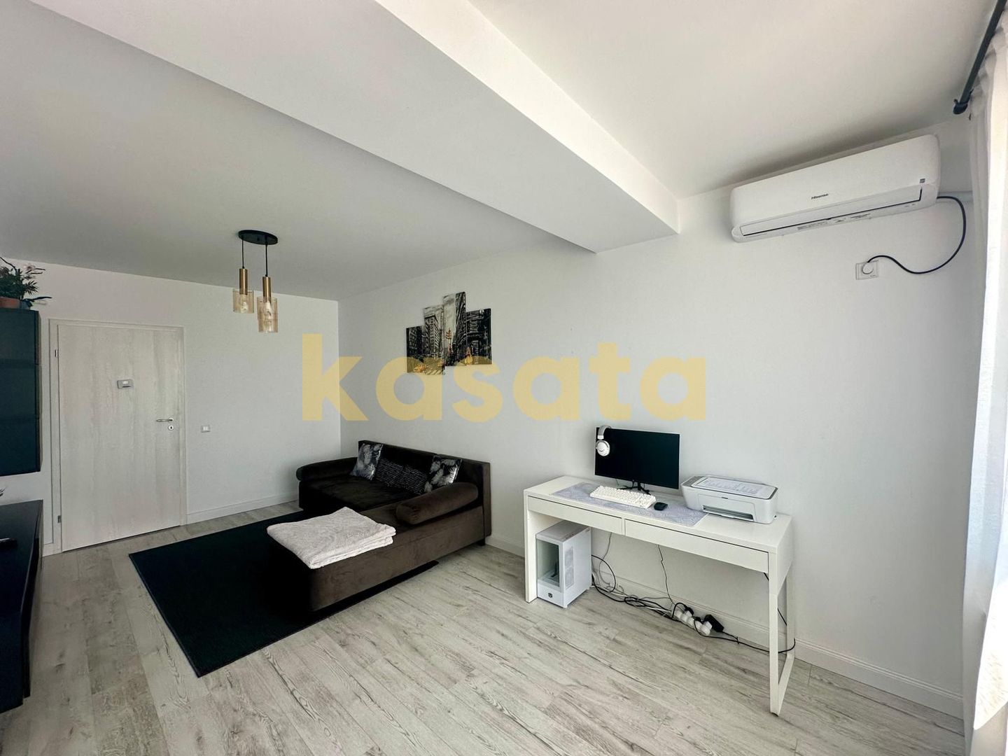2 camere vanzare, luminos, loc de parcare - Poză 5