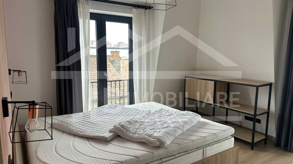 Apartament cu 3 camere, 90mp, decomandat, parcare, Zona Centrala - Poză 5