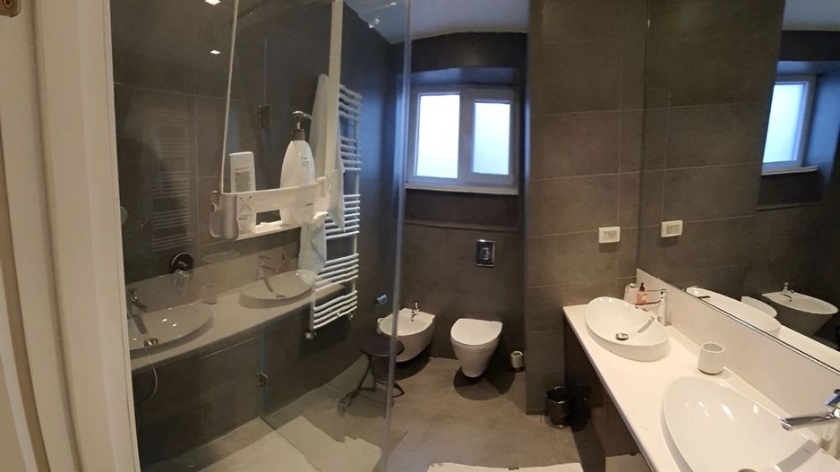 Apartament 3 Camere Spatios Romana Renovat - Poză 7