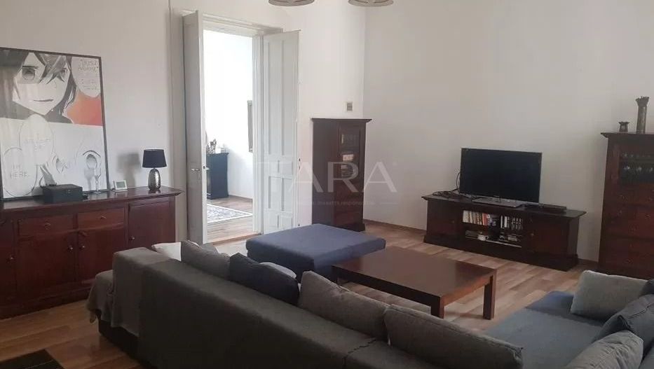 Apartament de 4 camere in zona Ultracentrala - Poză 2