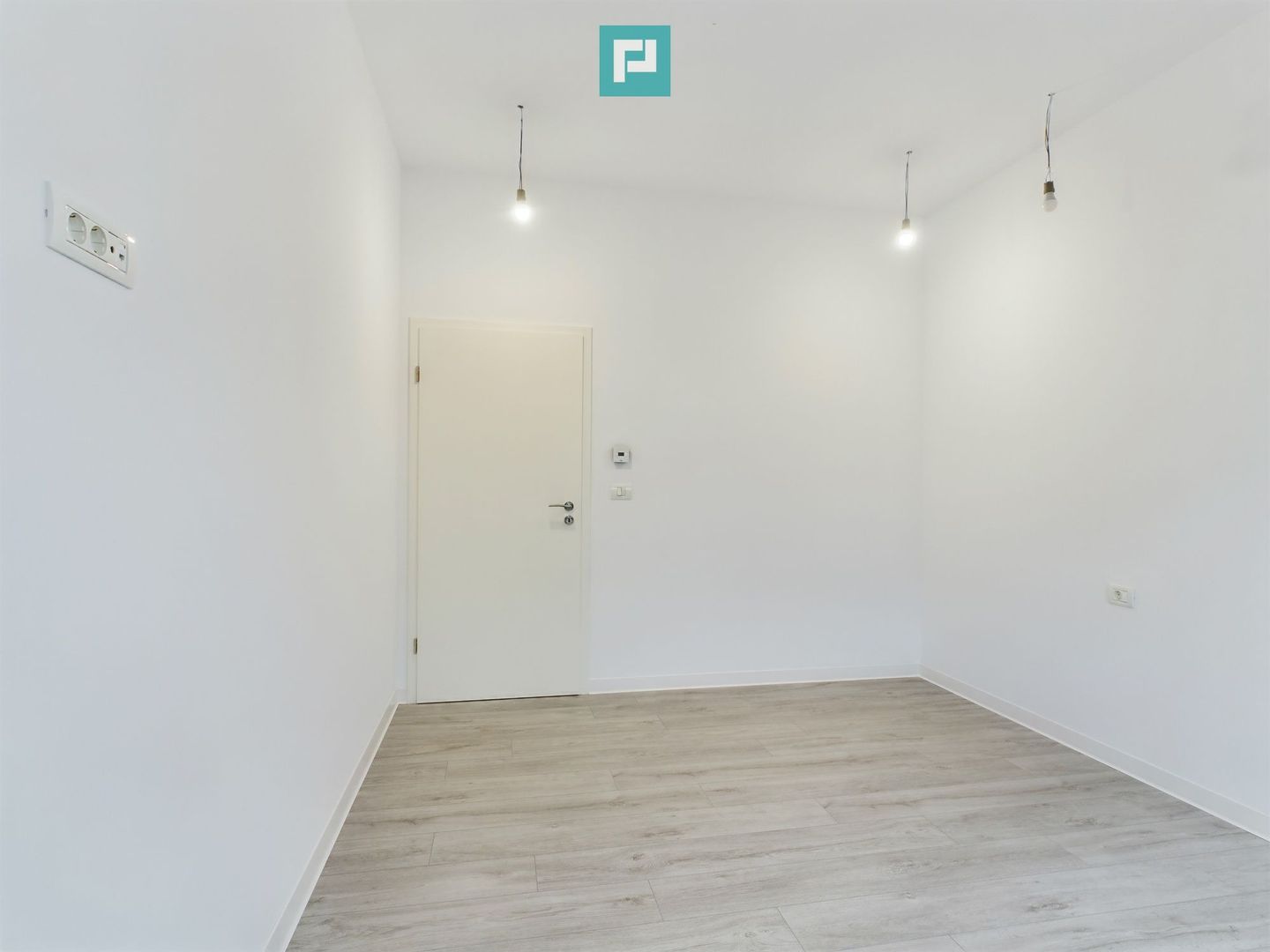 Duplex modern, pe parter, amplasat într-o zonă liniștită din Moșnița Nouă - Poză 2