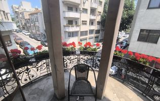 CENTRU VECHI (COD03) - Apartament boem cu terasa si balcon !