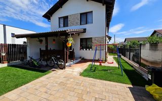 1/2 Duplex mobilat, utilat, 4 camere, pivnita, 200 mp teren - Poză 17