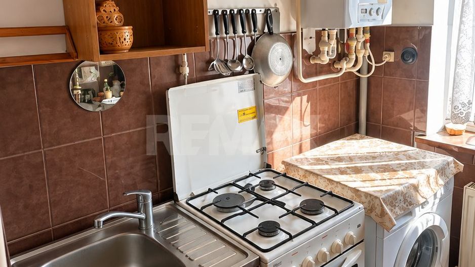 Apartament cu 2 camere în Centrul Chișinăului, - Poză 2