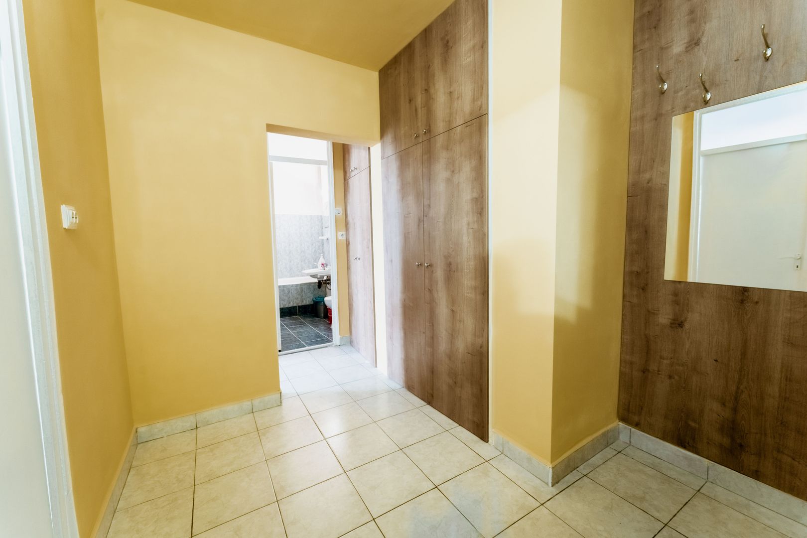 În Micălaca apartament cu 2 camere - Poză 7