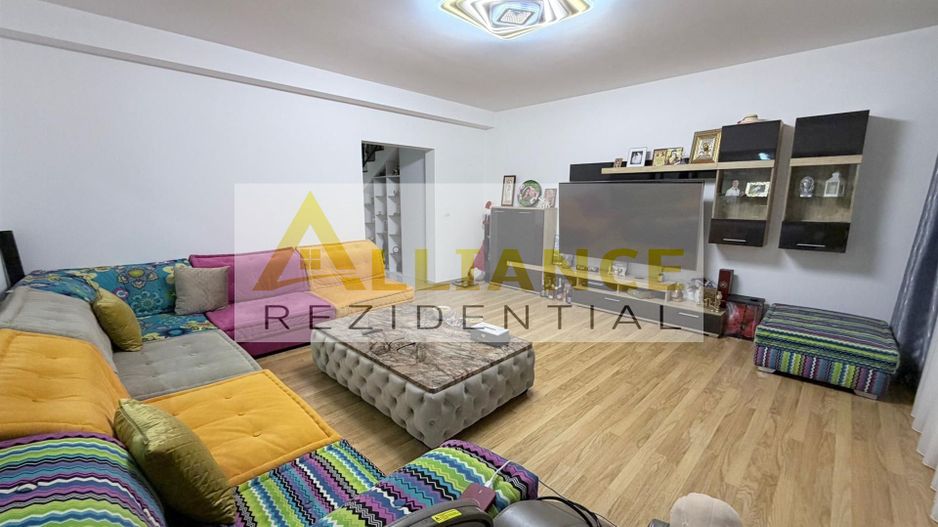 Casa Individuala - 5 camere - 3 bai - 520mp teren - Poză 11