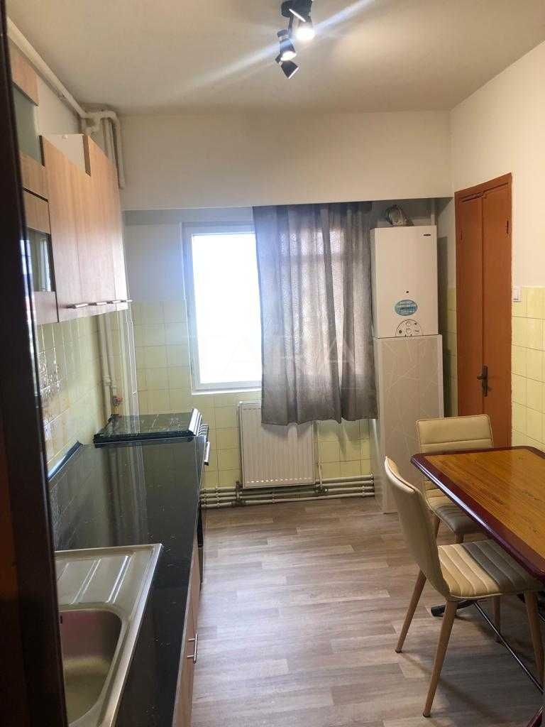 Apartament cu 3 camere, zona Piața Cipariu - Poză 1