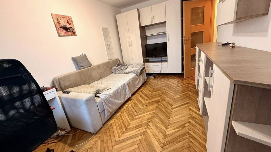 Garsoniera amenajata Aradului - P-ta Verde - Poză 5