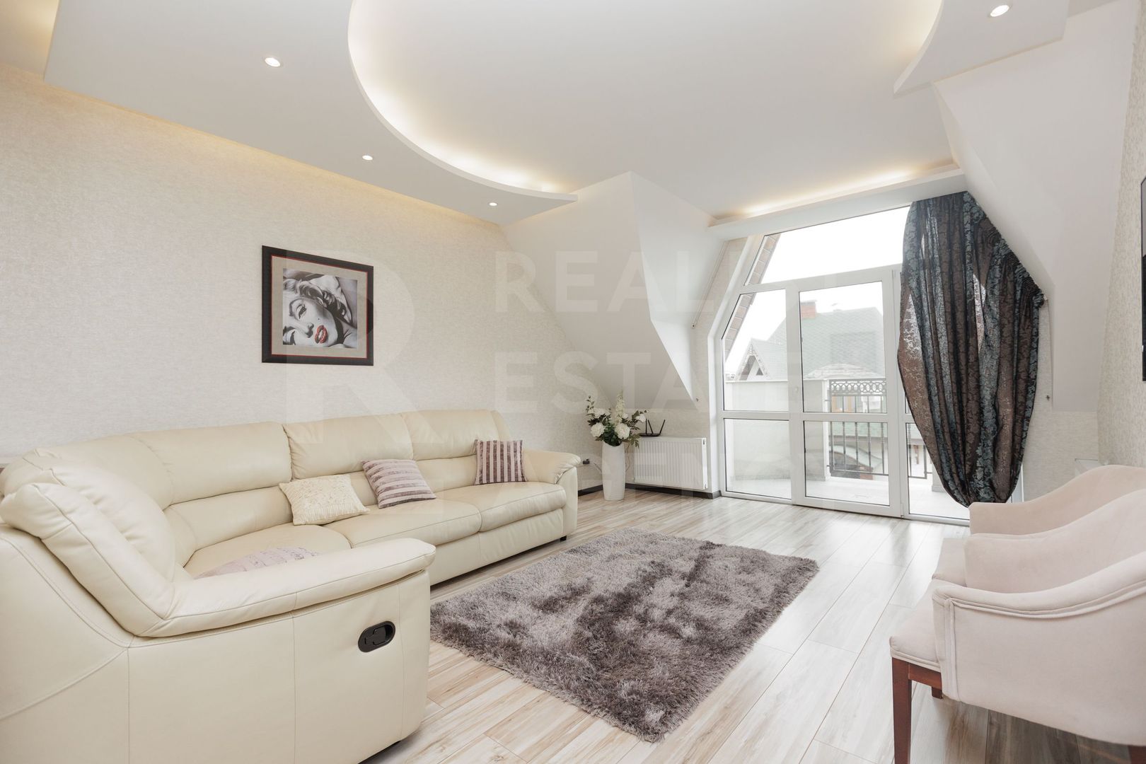 Vânzare, casă, 180 mp + 5 ari strada Calea Trușenilor ,Trușeni. - Poză 12