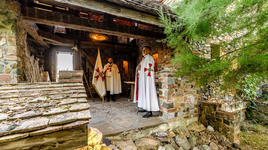 Refugiul Medieval în mijlocul Naturii. Deschide poarta către trecut! - Poză 10
