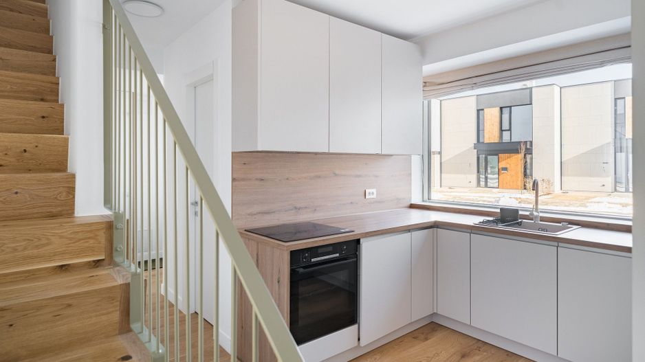 Urban Villa 01 mobilata complet Amber Forest - Poză 3